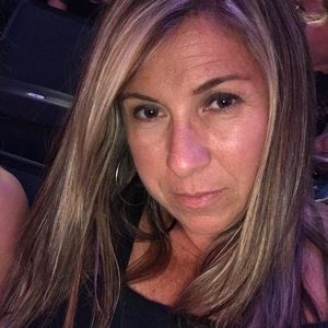 Meet your Posher, Angie